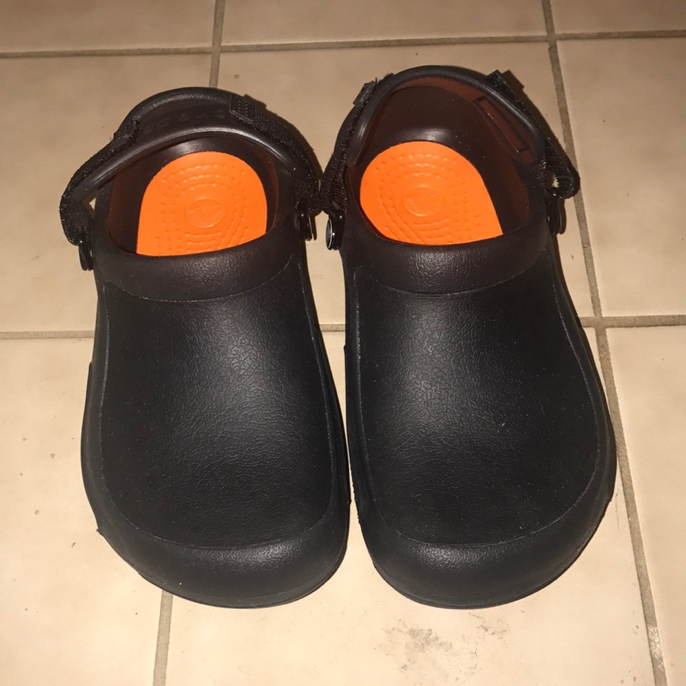 EUC Crocs